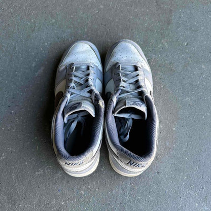 Nike Dunk Low SE Light Carbon *pre-owned* SIZE 10