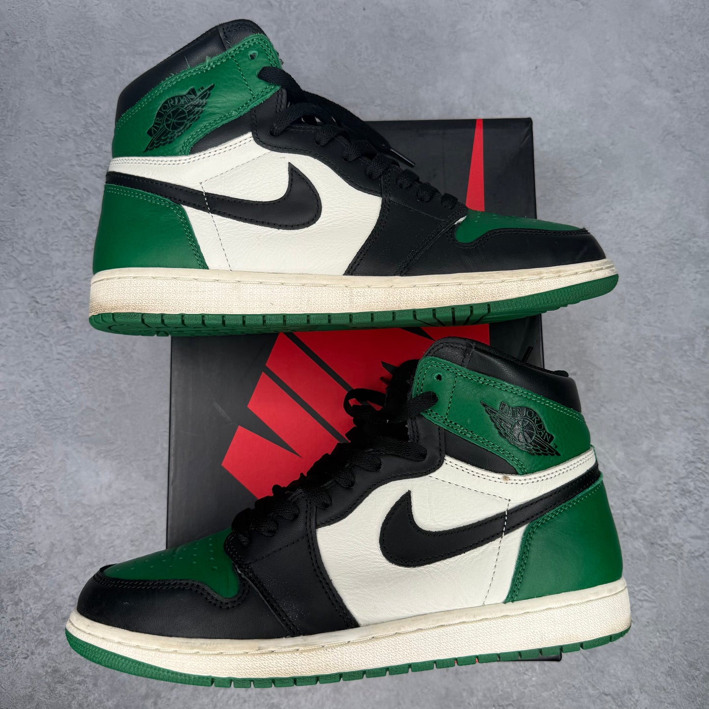 Jordan 1 Retro High Pine Green *pre-owned* SIZE 11