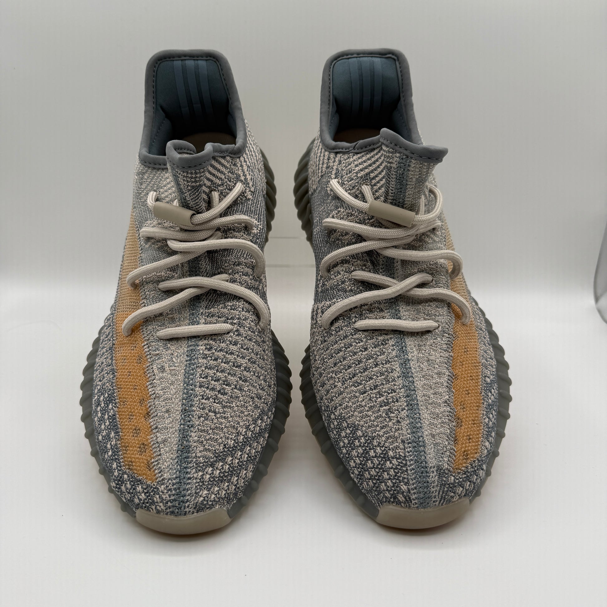 adidas Yeezy Boost 350 V2 Israfil front of shoe