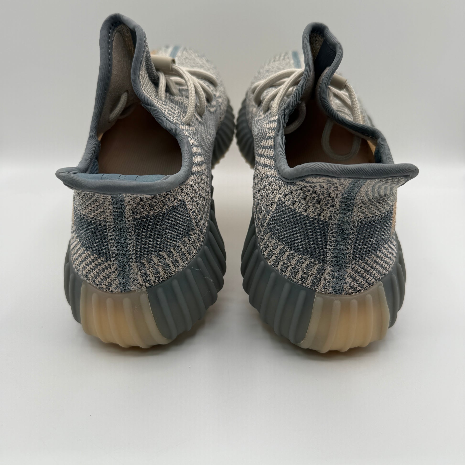 adidas Yeezy Boost 350 V2 Israfil back of shoe