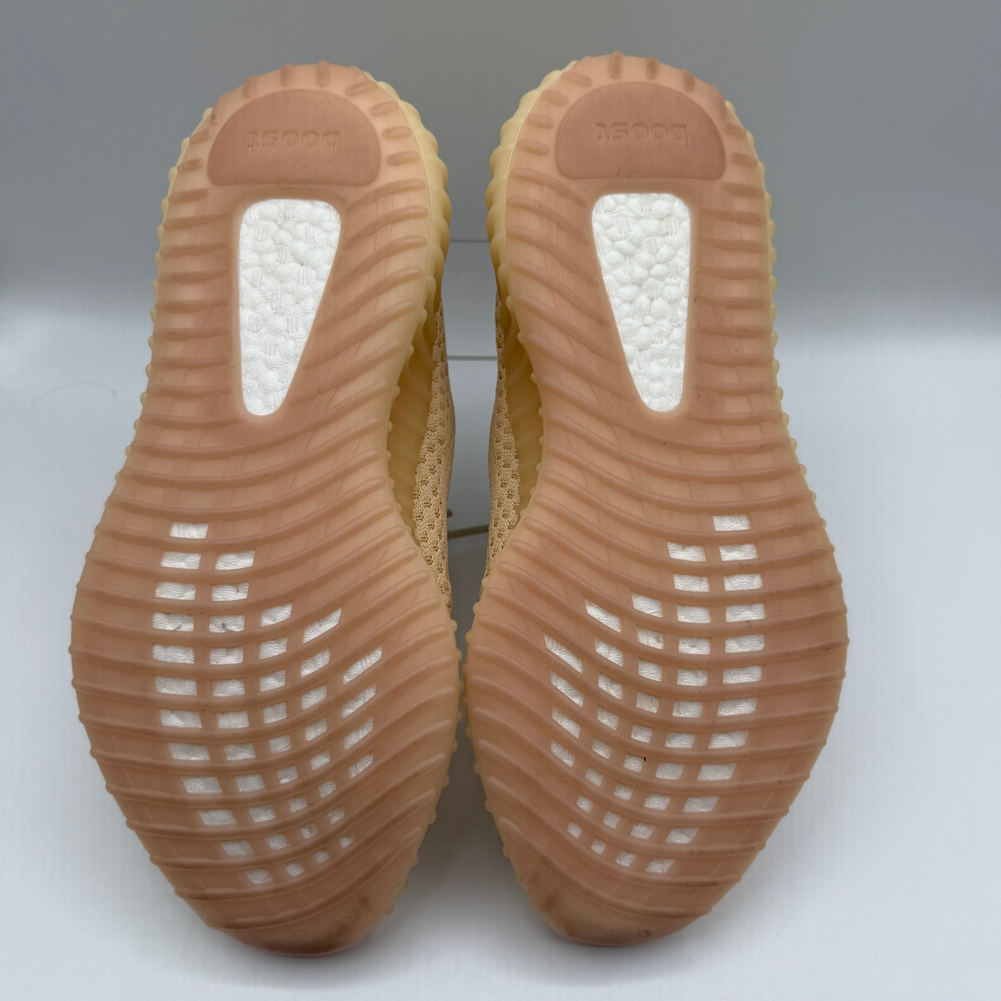 adidas Yeezy Boost 350 V2 Linen soles of shoe