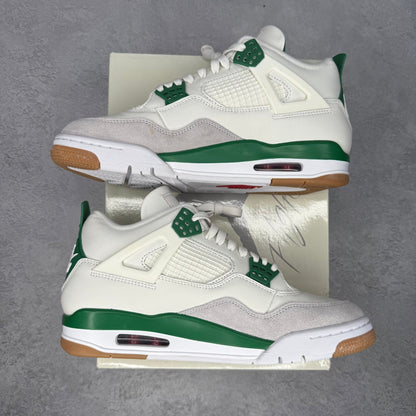 Jordan 4 Retro SB Pine Green *pre - owned* SIZE 8.5 - Kicks Collective PA - Jordan - DR5415-103 - Men's Shoes - 8.5M/10W - Pre - Owned - Original Box (Damaged)