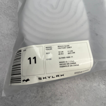 SKYLRK Beach Slide Factory Grey