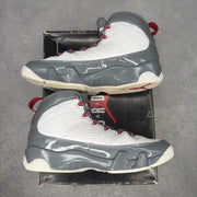 Jordan 9 Retro Fire Red *pre-owned* SIZE 9