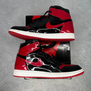 Jordan 1 Retro High OG Patent Bred pre-owned size 9.5