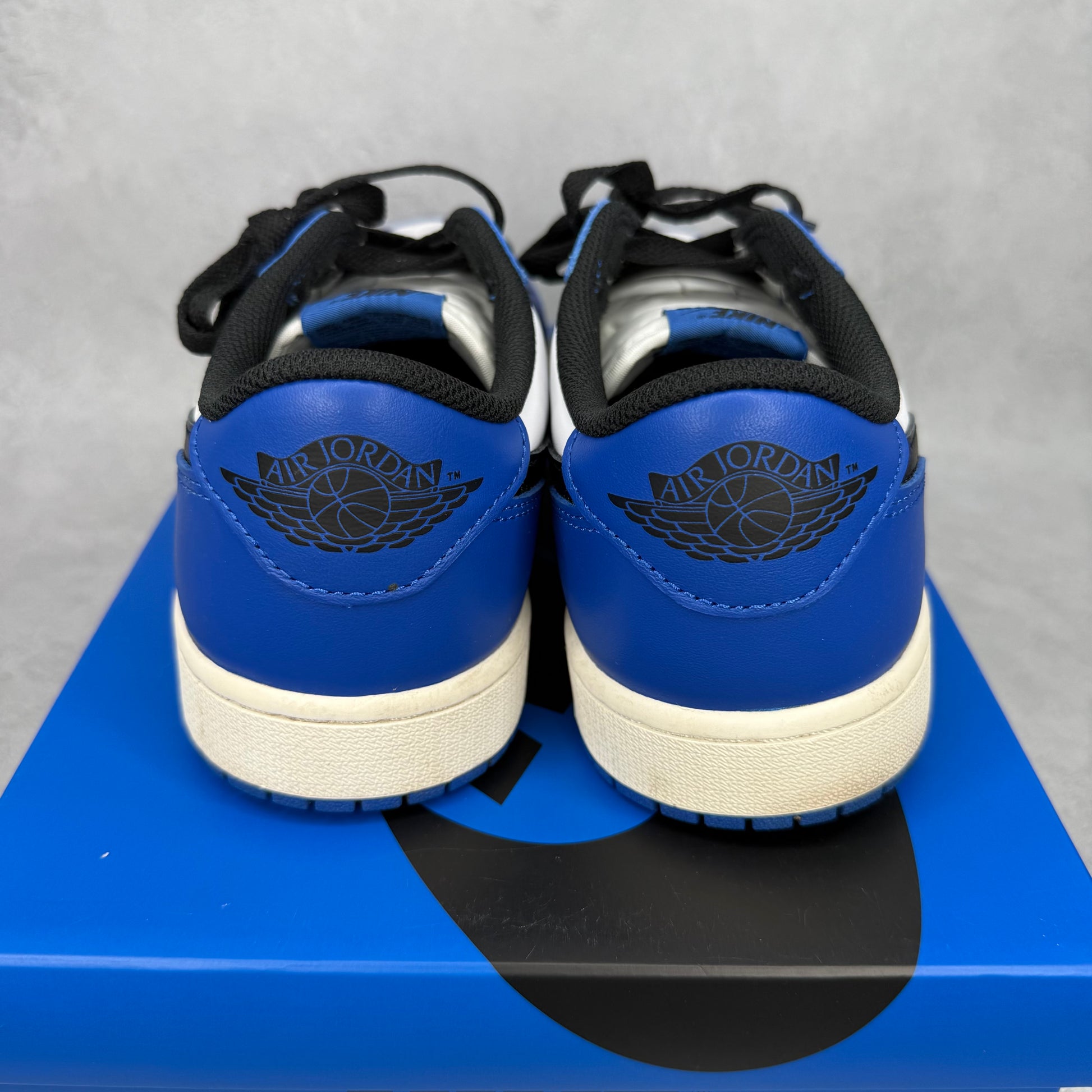 Jordan 1 Retro Low OG Game Royal *pre-owned* SIZE 9