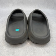 adidas Yeezy Slide Granite *pre-owned* SIZE 9