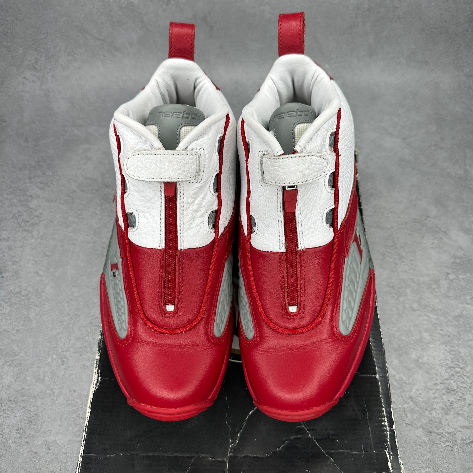 Reebok Answer IV White Red (2012/2017) *pre-owned* SIZE 8.5