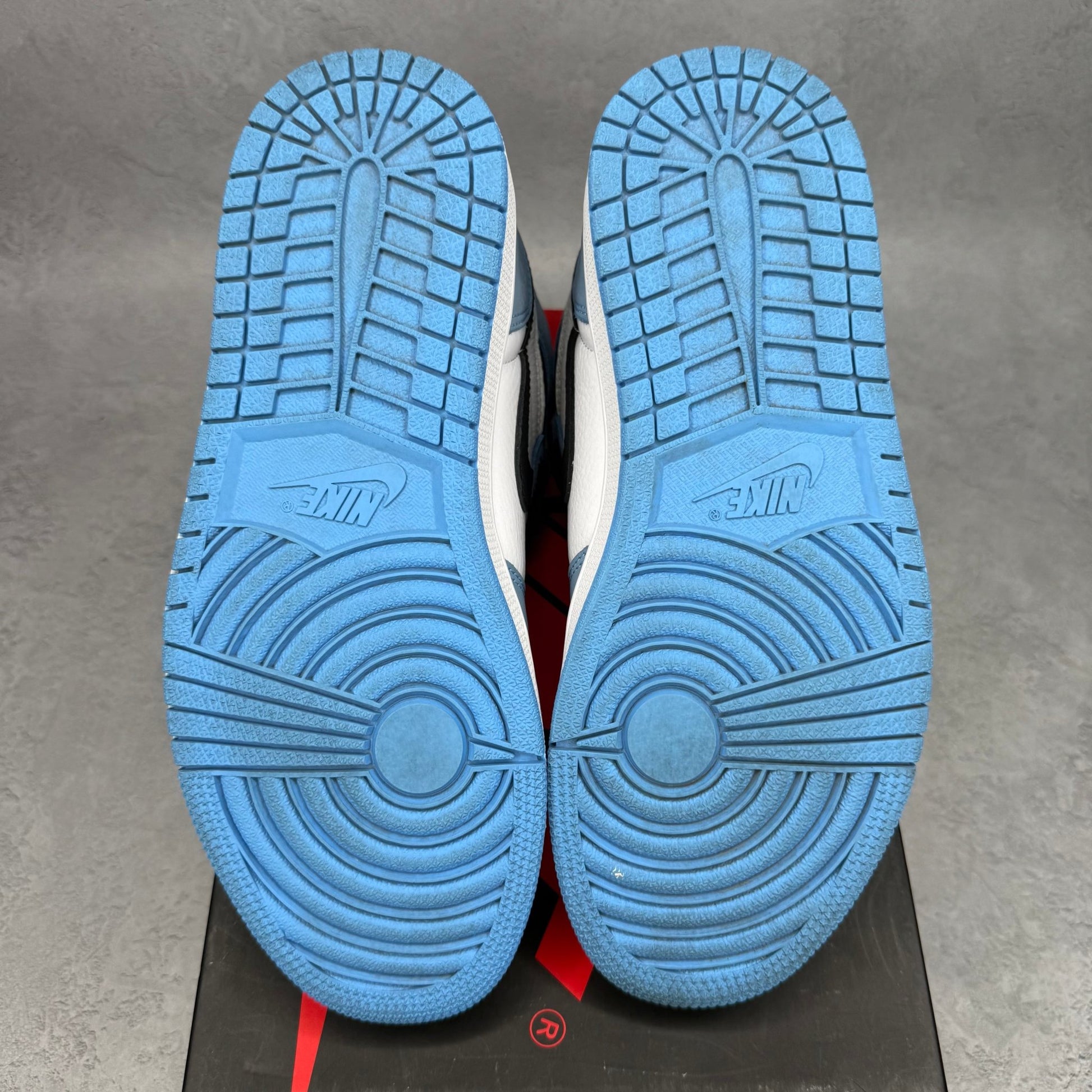 Jordan 1 Retro High OG University Blue *pre - owned* SIZE 8 - Kicks Collective PA - Jordan - 555088-134 - Men's Shoes - 8M/9.5W - Pre - Owned