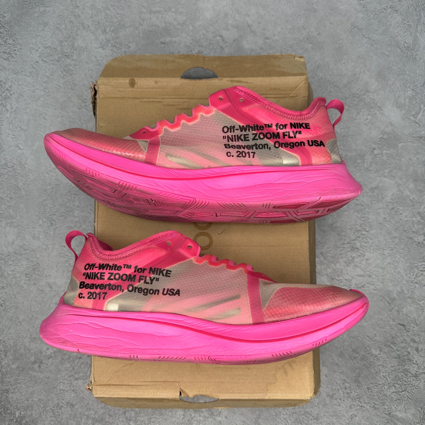 Nike Zoom Fly Off-White Pink *pre-owned* SIZE 11