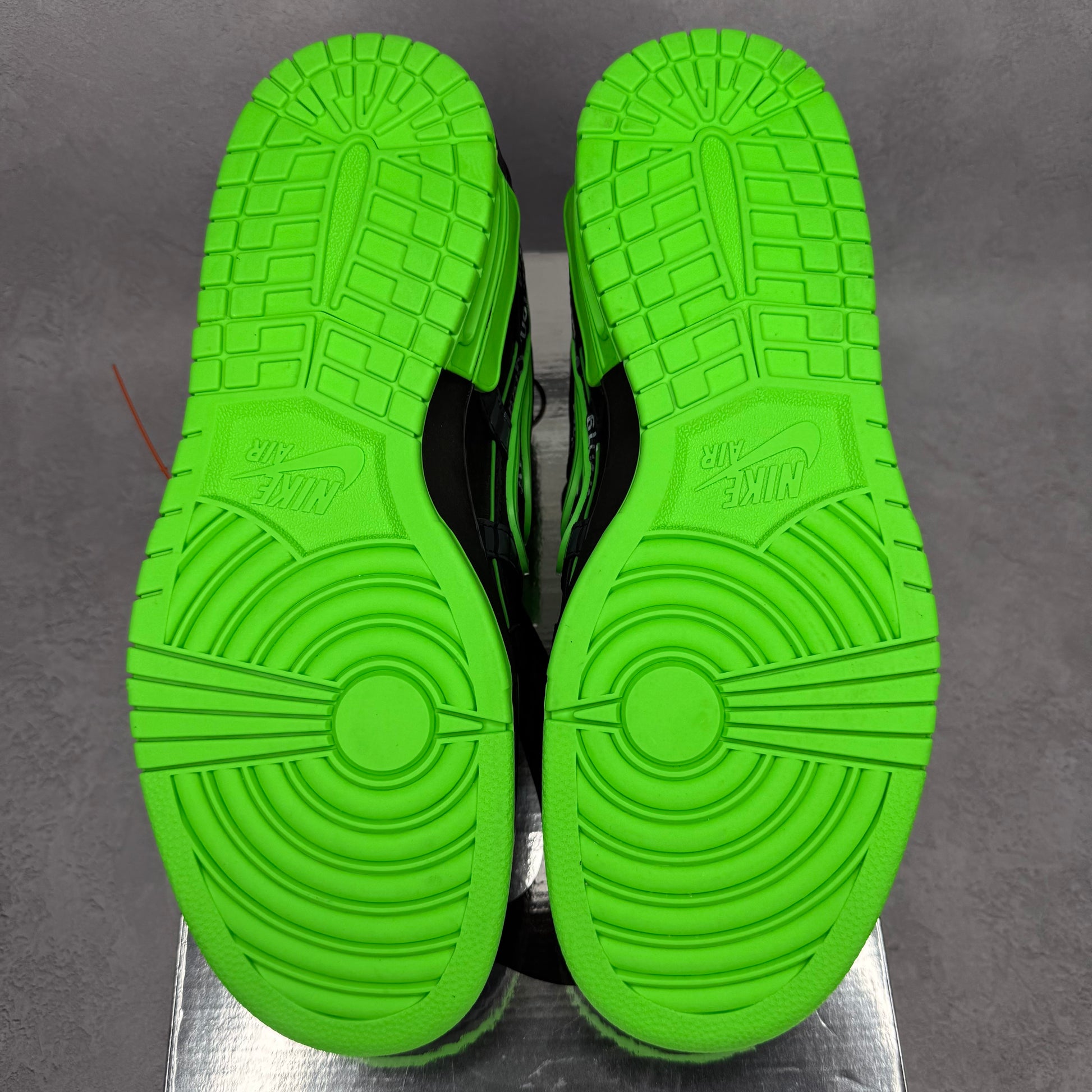 Nike Air Rubber Dunk Off-White Green Strike