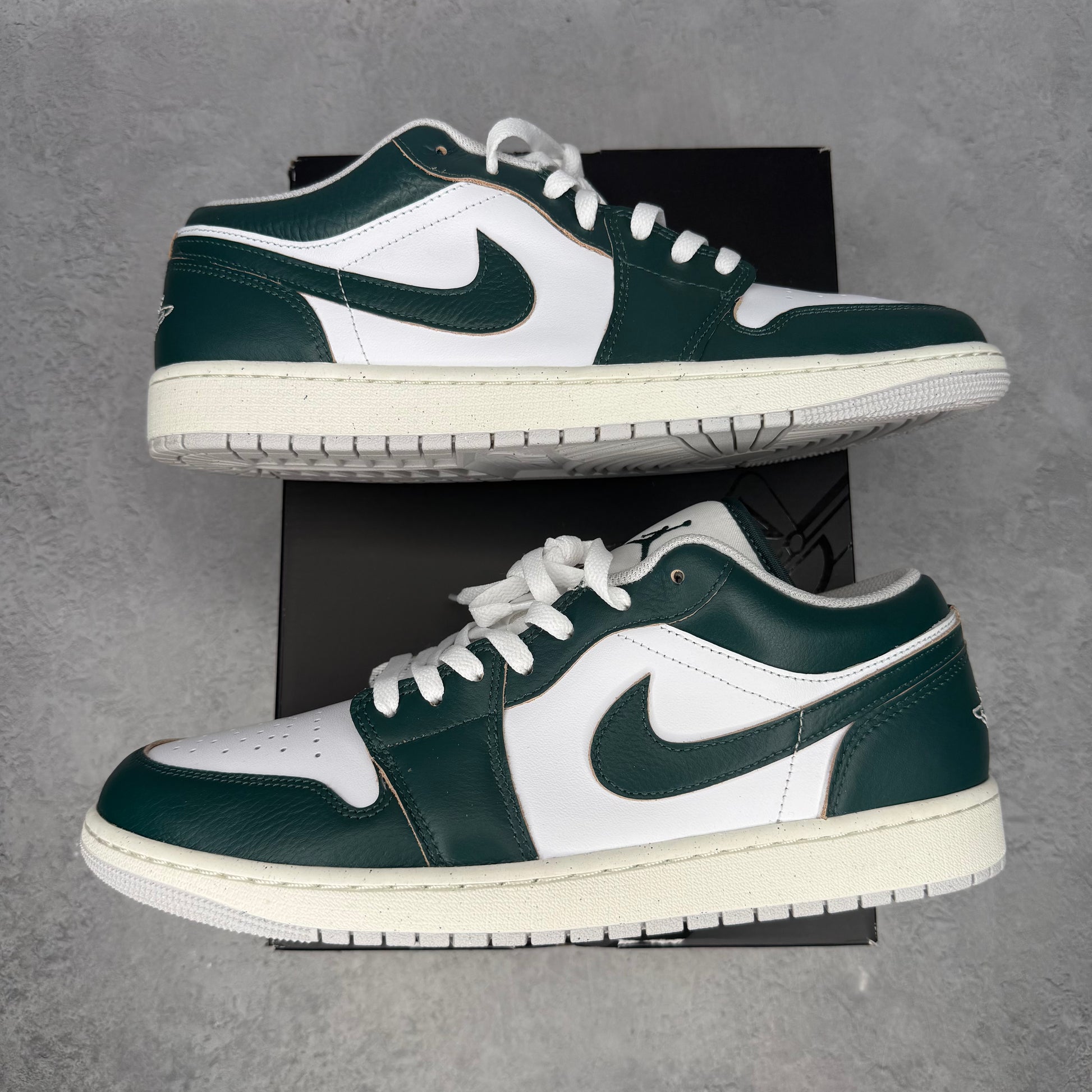 Jordan 1 Low SE Oxidized Green *pre-owned* SIZE 13