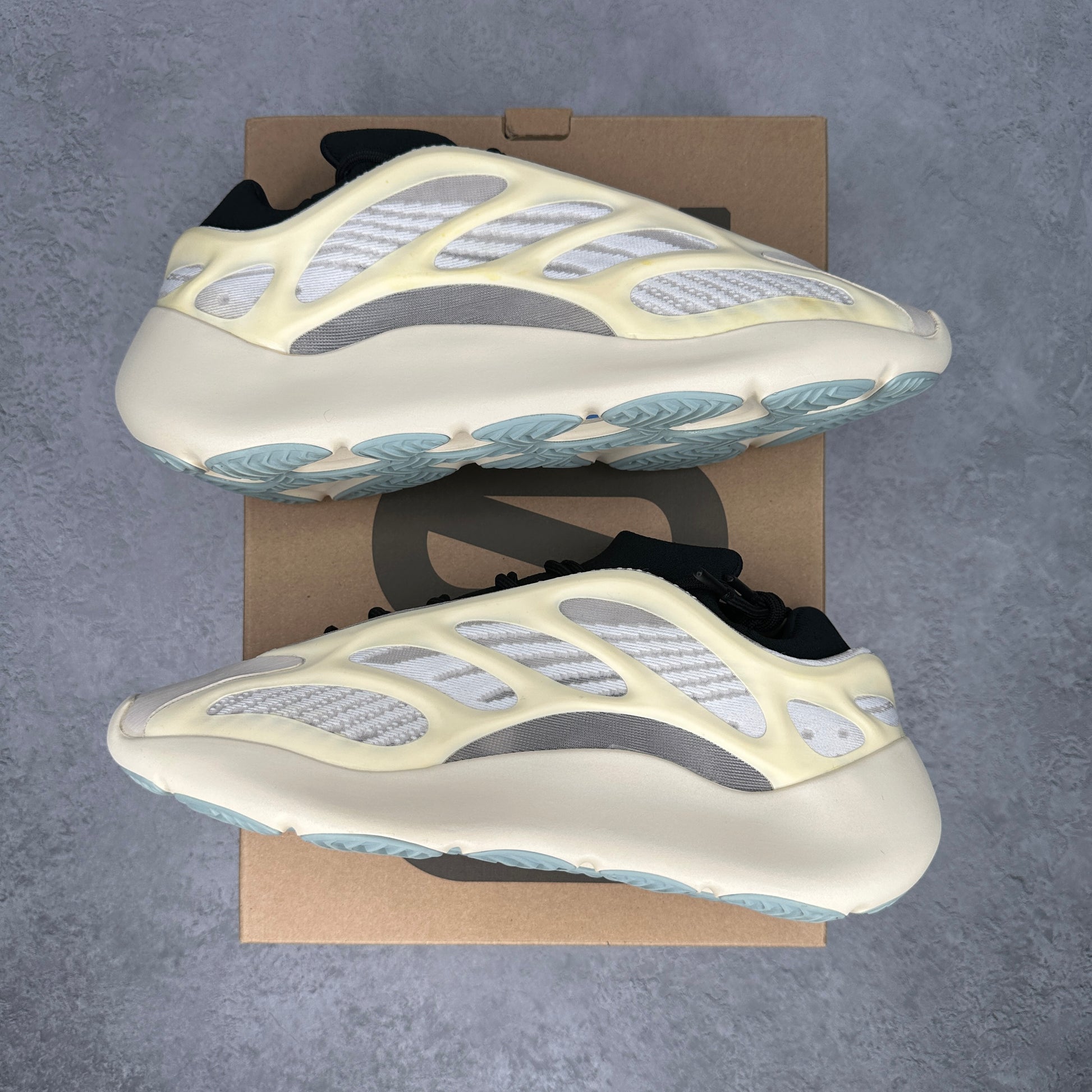 adidas Yeezy 700 V3 Azael