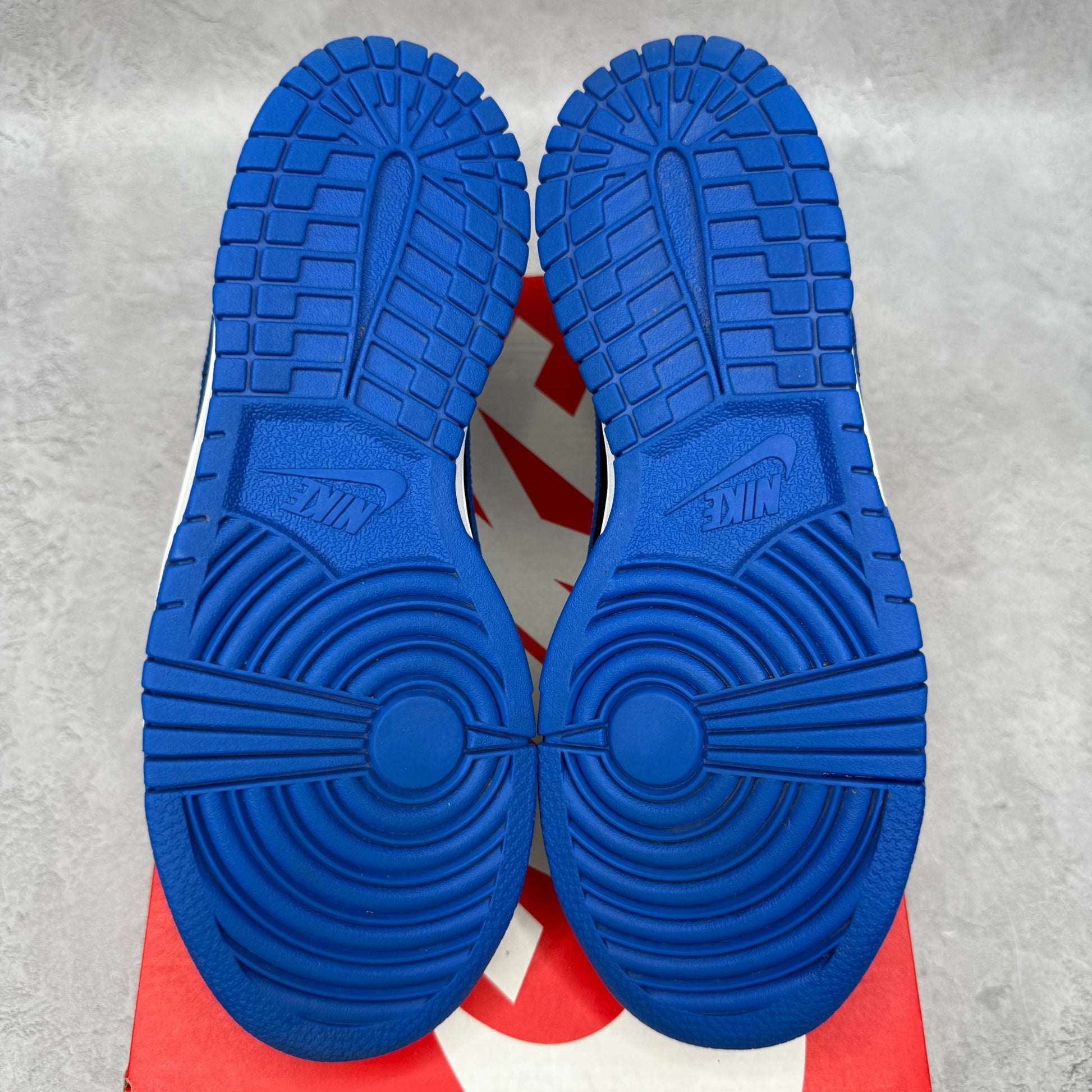 Nike Dunk Low Retro Hyper Cobalt (GS) *pre - owned* SIZE 5Y - Kicks Collective PA - Nike - CW1590-001 - Kid's Shoes - 5Y - Pre - Owned