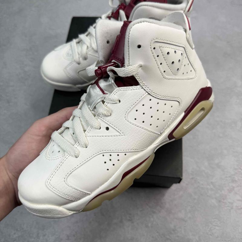 Jordan 6 Retro Maroon (2015) (GS) *pre - owned* SIZE 6.5Y - Kicks Collective PA - Jordan - 836342 - 115/384665 - 116 - Kid's Shoes - 6.5Y - Pre - Owned