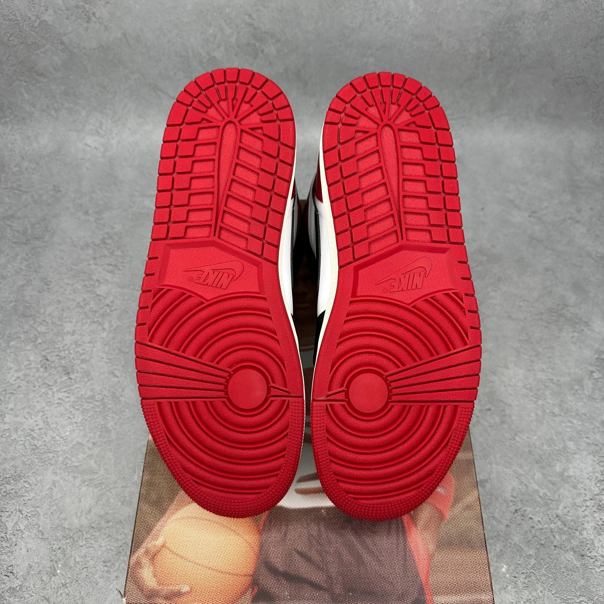 Jordan 1 Retro High OG Black Toe Reimagined *pre - owned* SIZE 9.5 - Kicks Collective PA - Jordan - DZ5485-106 - Men's Shoes - 9.5M/11W - Pre - Owned