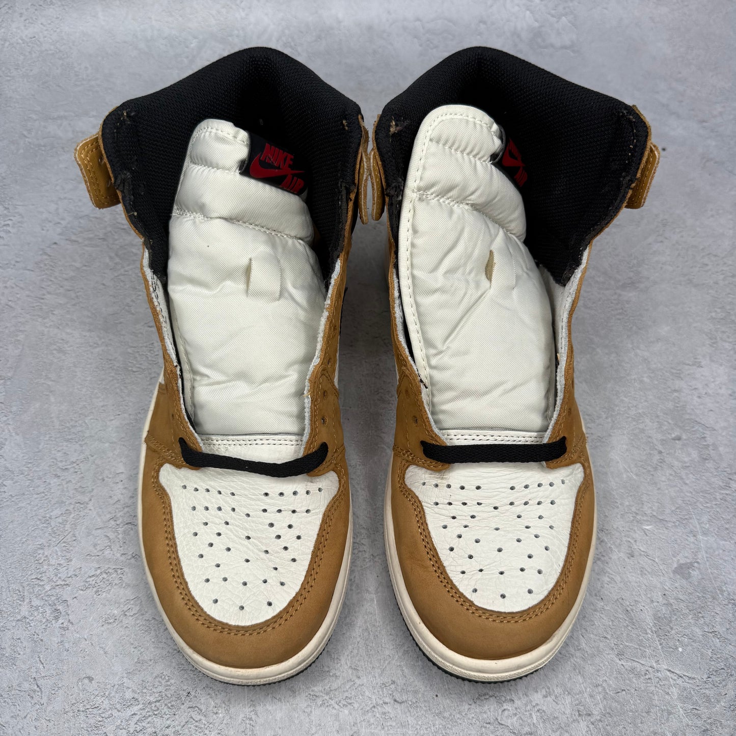 Jordan 1 Retro High Rookie of the Year *pre-owned* SIZE 8.5