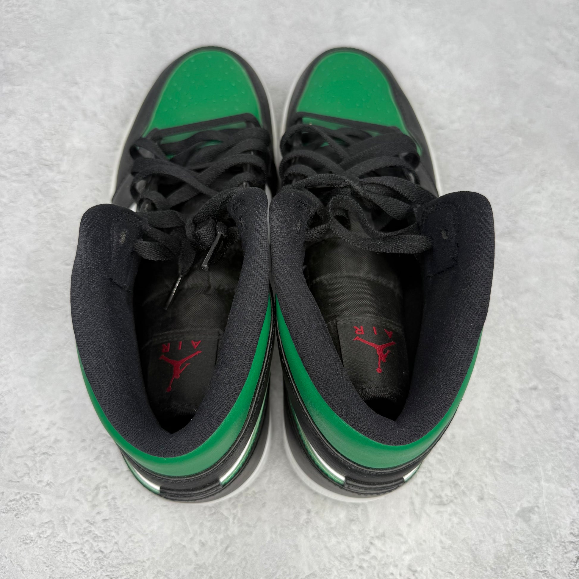 Jordan 1 Mid Green Toe *pre-owned* SIZE 10