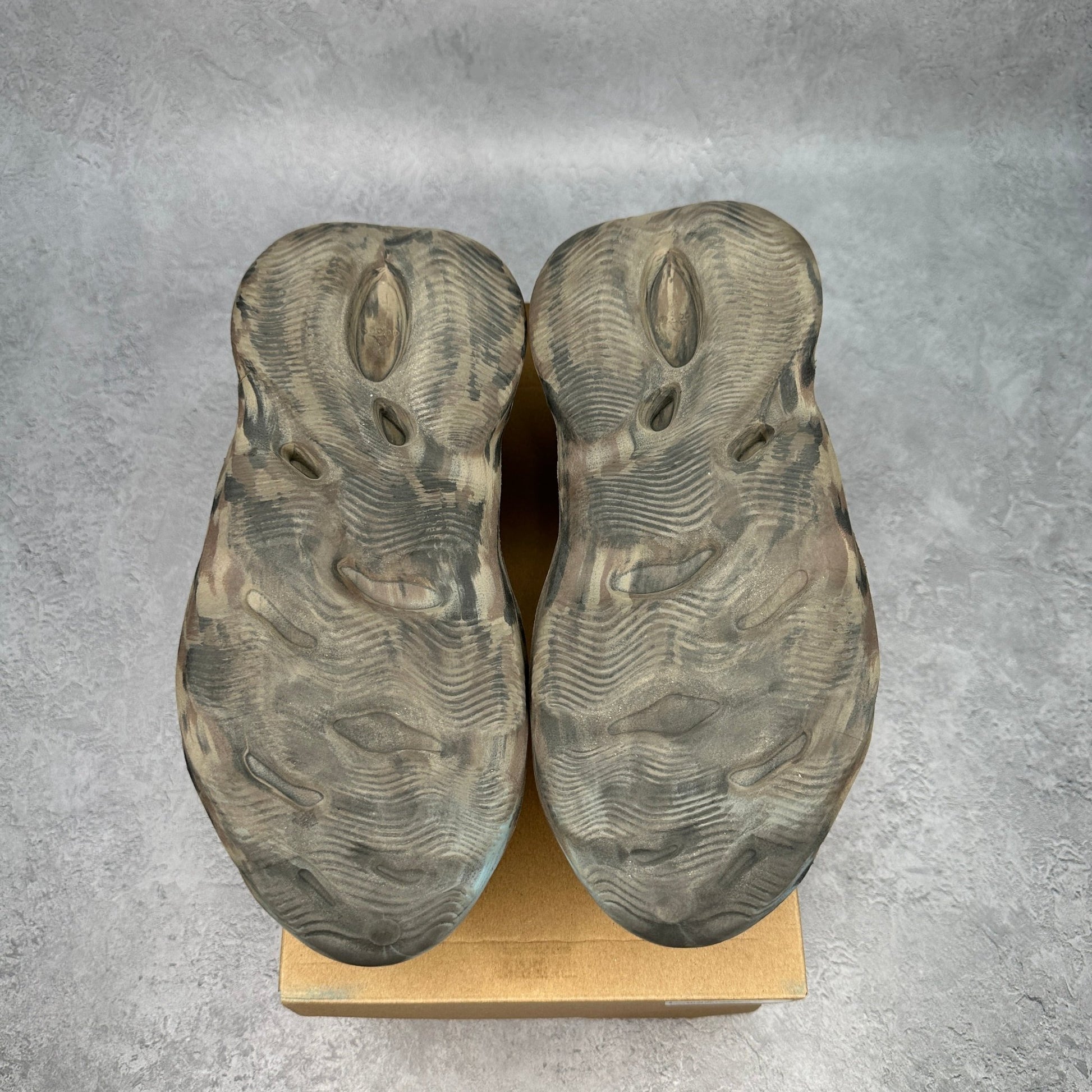 adidas Yeezy Foam RNR MX Cinder *pre - owned* SIZE 11 - Kicks Collective PA - adidas - ID4126 - Men's Shoes - 11M/12.5W - Pre - Owned