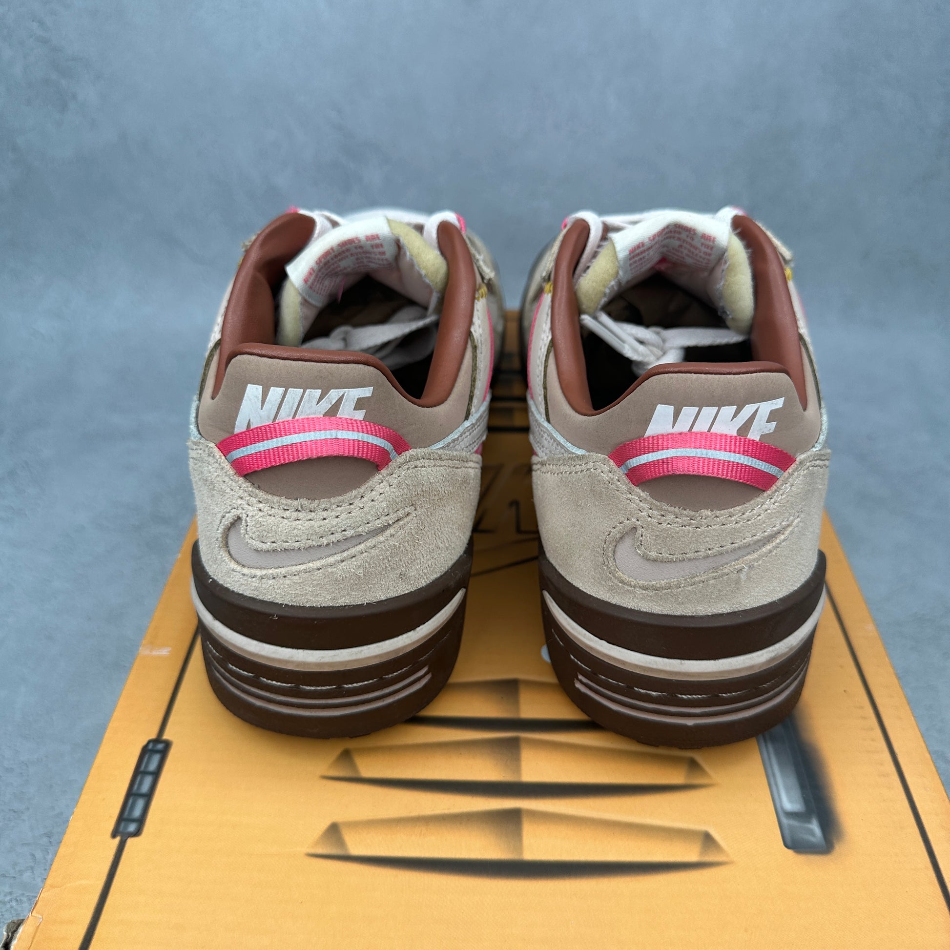 Nike Field General Union LA Shimmer *pre-owned* SIZE 9