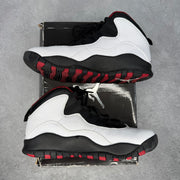 Jordan 10 Retro Chicago Bulls (2012) *pre-owned* SIZE 8