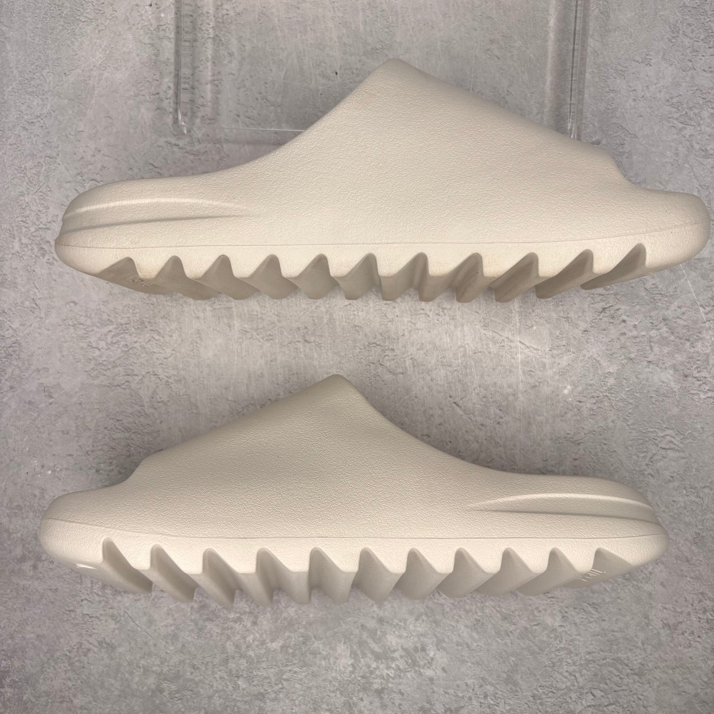 YZY YS-01 Cream *pre-owned* SIZE 12