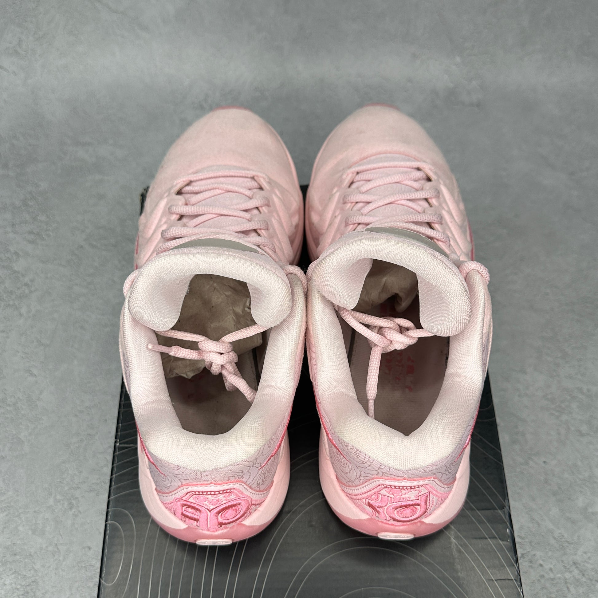 Nike KD 17 NRG Aunt Pearl *pre-owned* SIZE 8.5
