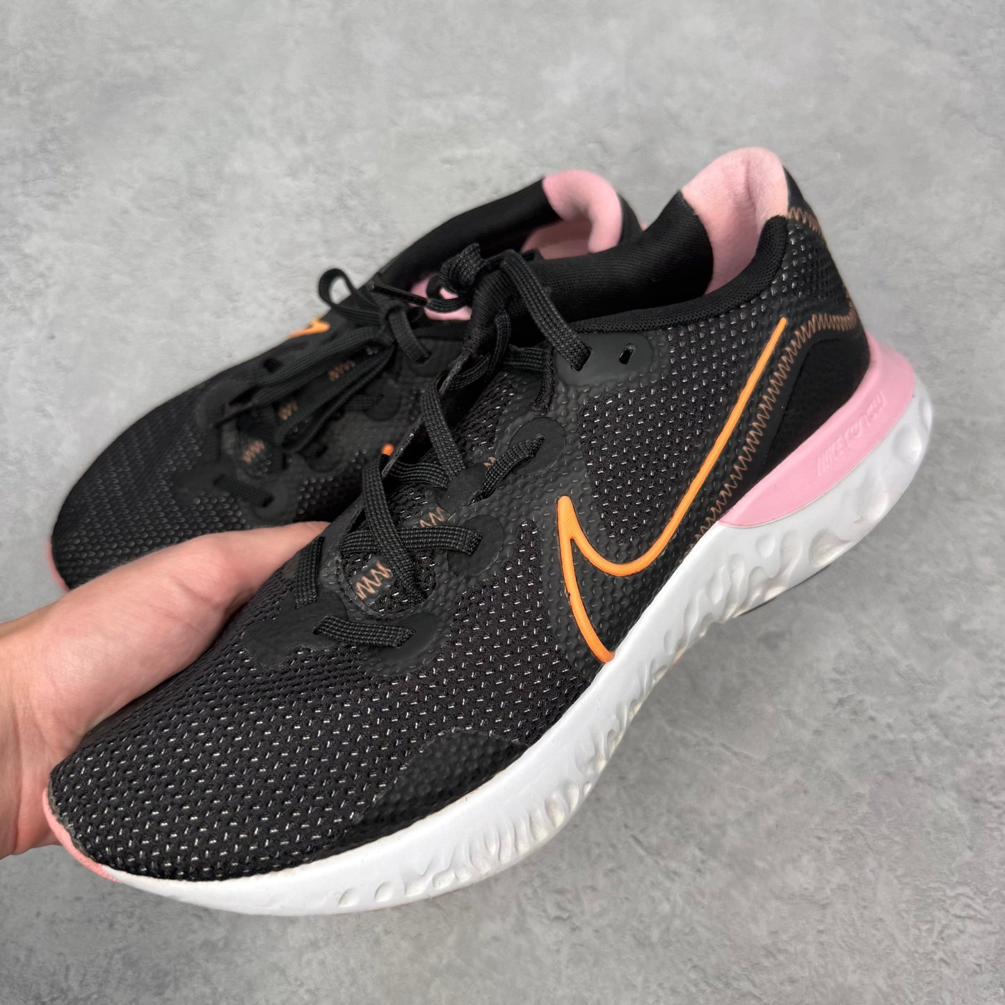Nike Renew Run Black White Pink (Women's) *pre - owned* SIZE 11W - Kicks Collective PA - Nike - CK6360 - 001 - Women's Shoes - 9.5M/11W - Pre - Owned