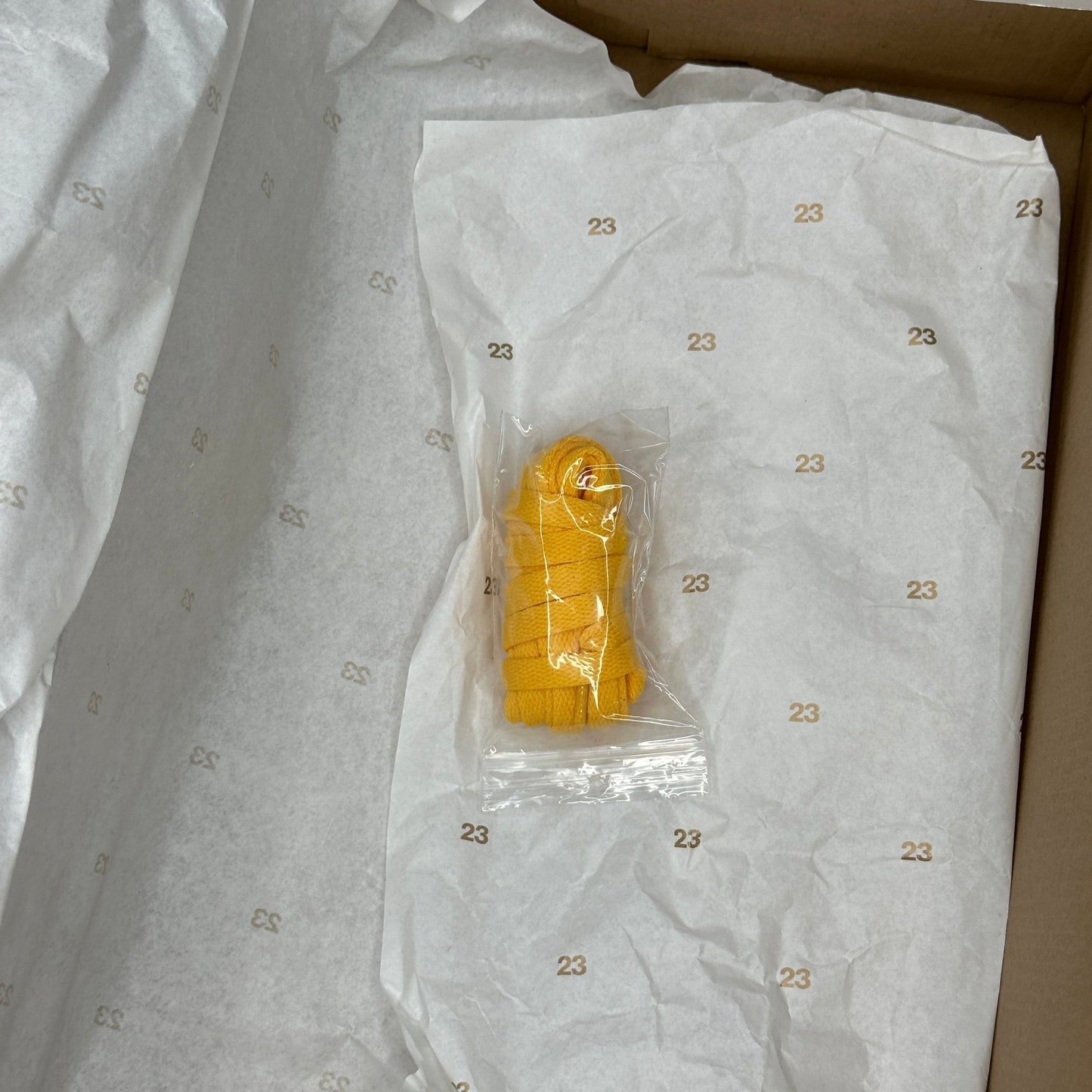 Jordan 1 Retro Mid New Love (2017) *pre - owned* SIZE 9.5 - Kicks Collective PA - Jordan - 554724-035 - Men's Shoes - 9.5M/11W - Pre - Owned