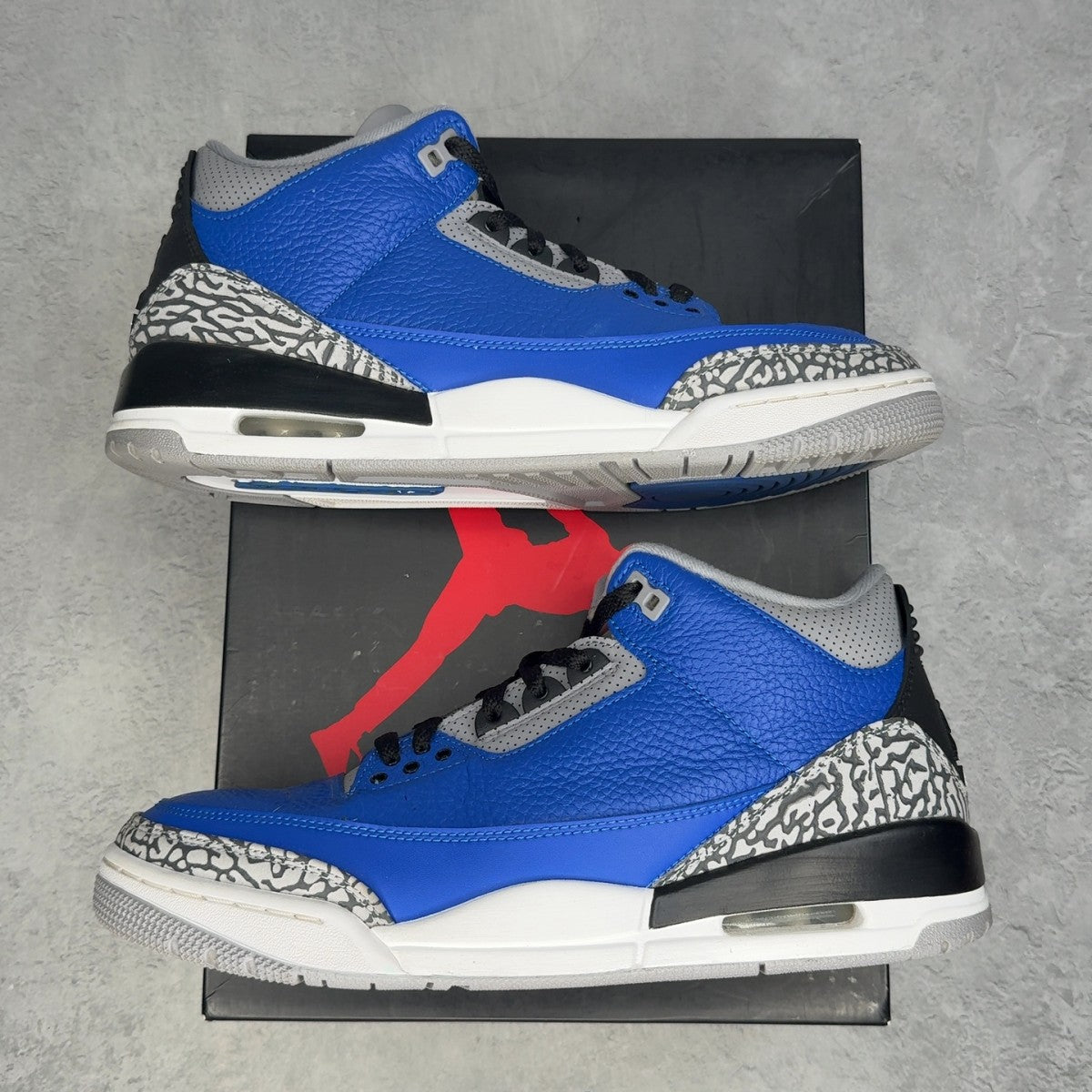 Jordan 3 Retro Varsity Royal Cement - Image 1