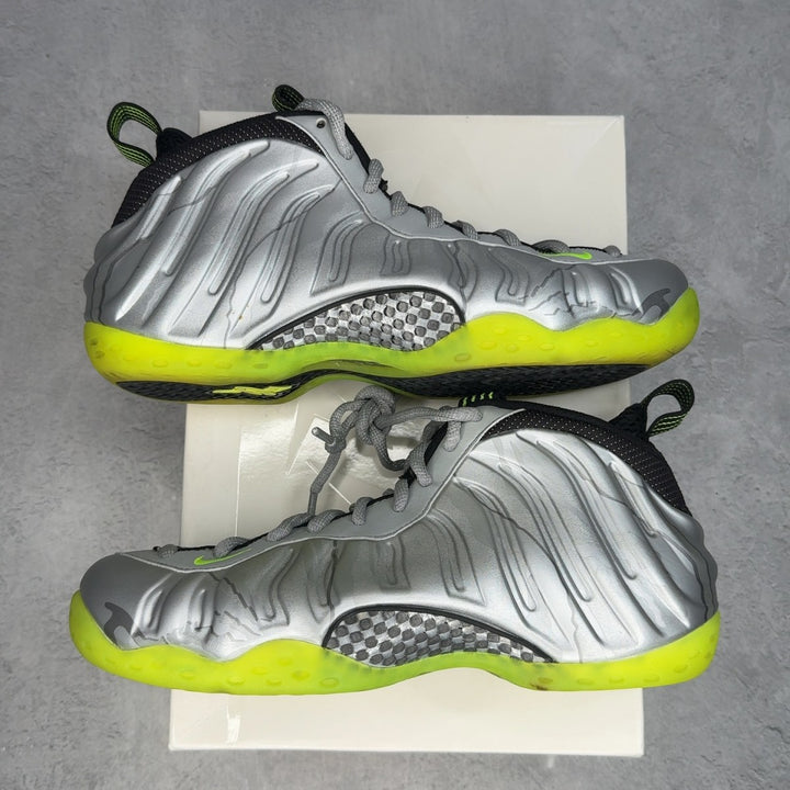 Nike Air Foamposite One Silver Volt Camo - Image 1