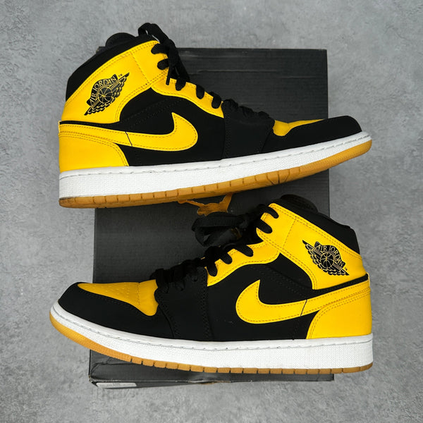 Jordan 1 Retro Mid New Love (2017) *pre - owned* SIZE 9.5 - Kicks Collective PA - Jordan - 554724-035 - Men's Shoes - 9.5M/11W - Pre - Owned