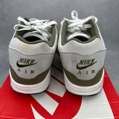 Nike Air Max 1 White Black Medium Olive *pre-owned* SIZE 13
