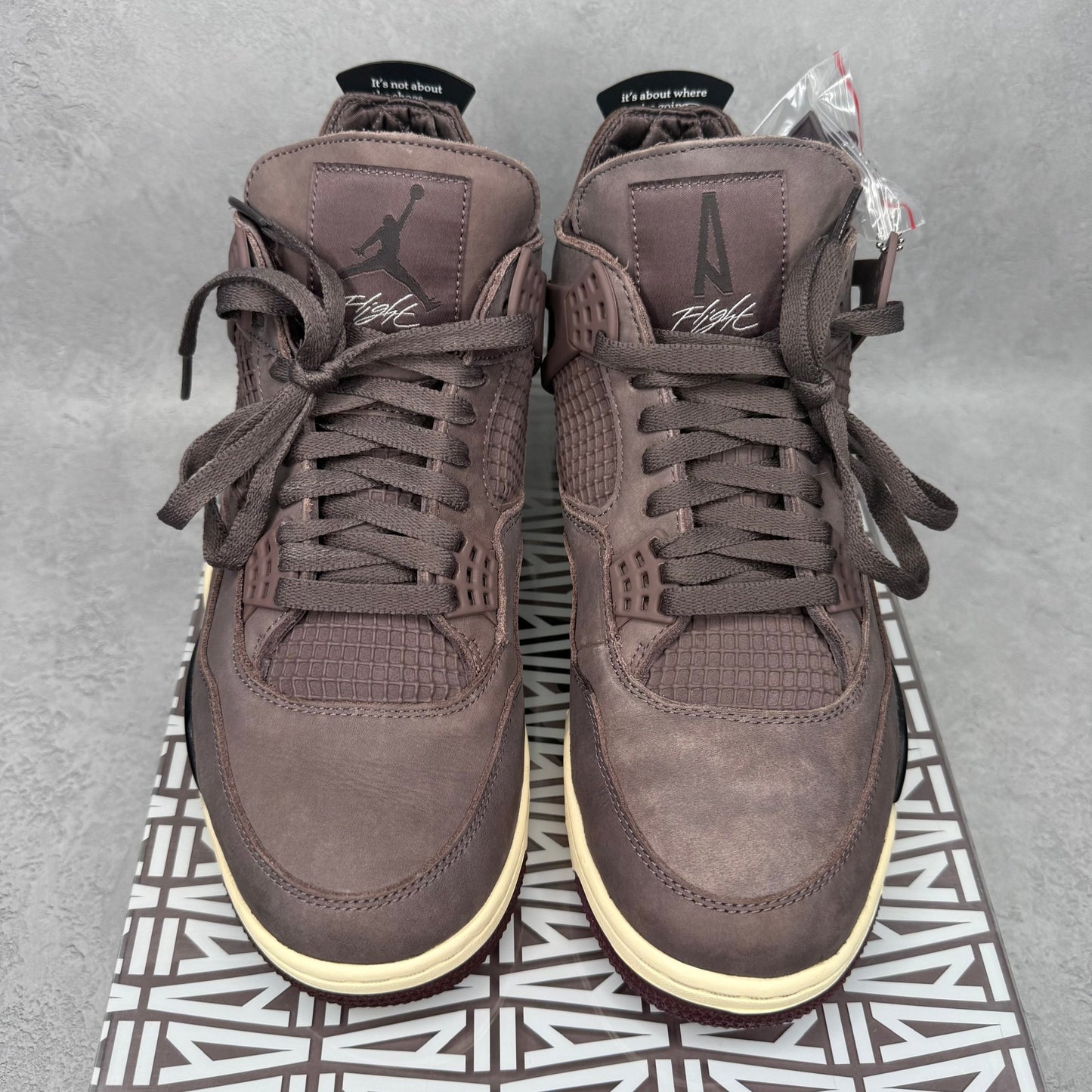 Jordan 4 Retro SP A Ma Maniére Violet Ore *pre - owned* SIZE 11 - Kicks Collective PA - Jordan - DV6773-220 - Men's Shoes - 11M/12.5W - Pre - Owned