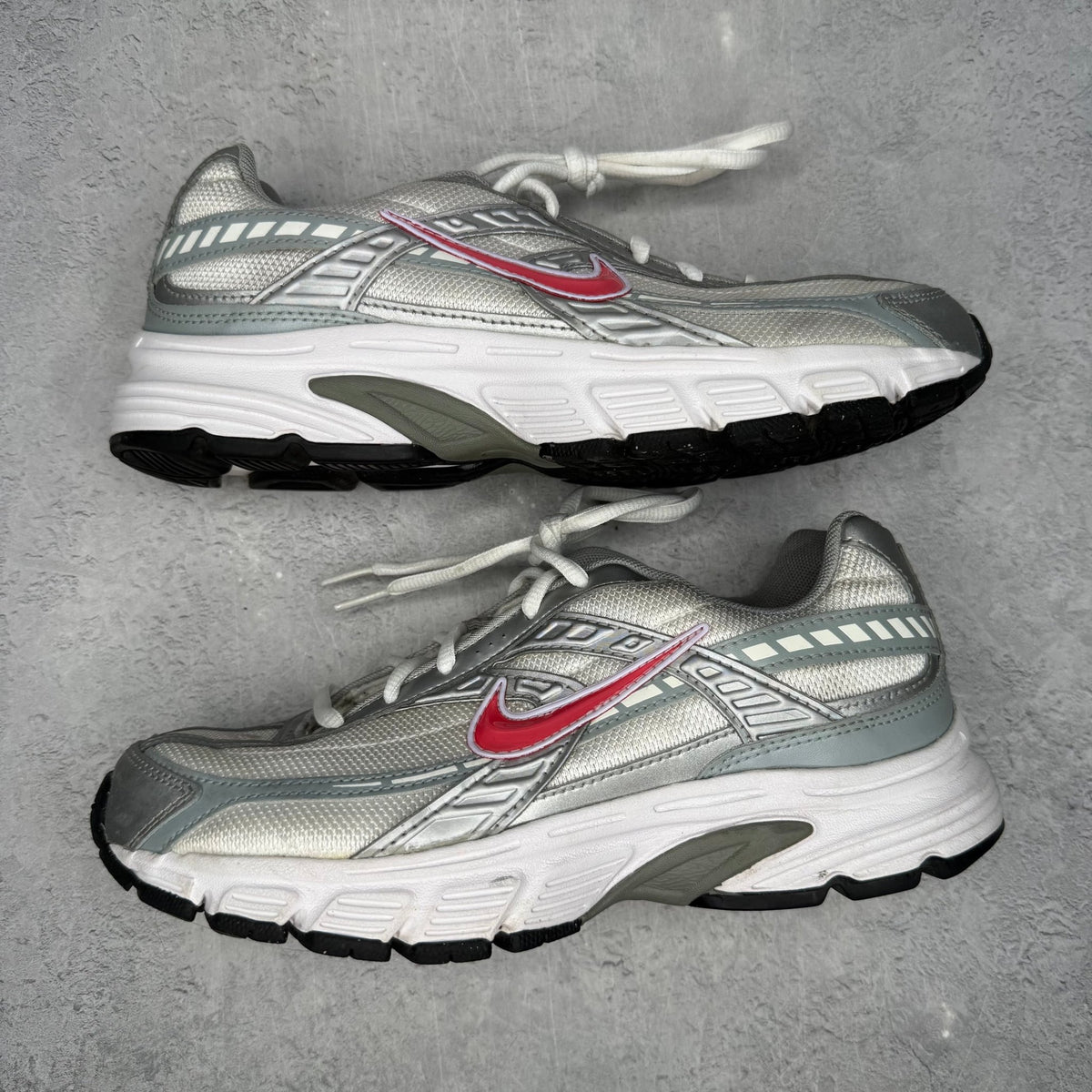 Nike Initiator Silver Red (Women's) *pre - owned* SIZE 8W - Kicks Collective PA - Nike - 394053-101 - Women's Shoes - 6.5M/8W - Pre - Owned - No Box