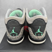 Jordan 3 Retro Green Glow (GS) *pre-owned* SIZE 5Y