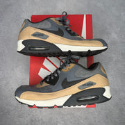 Nike Air Max 90 Wool Cool Grey Mushroom *pre-owned* SIZE 9