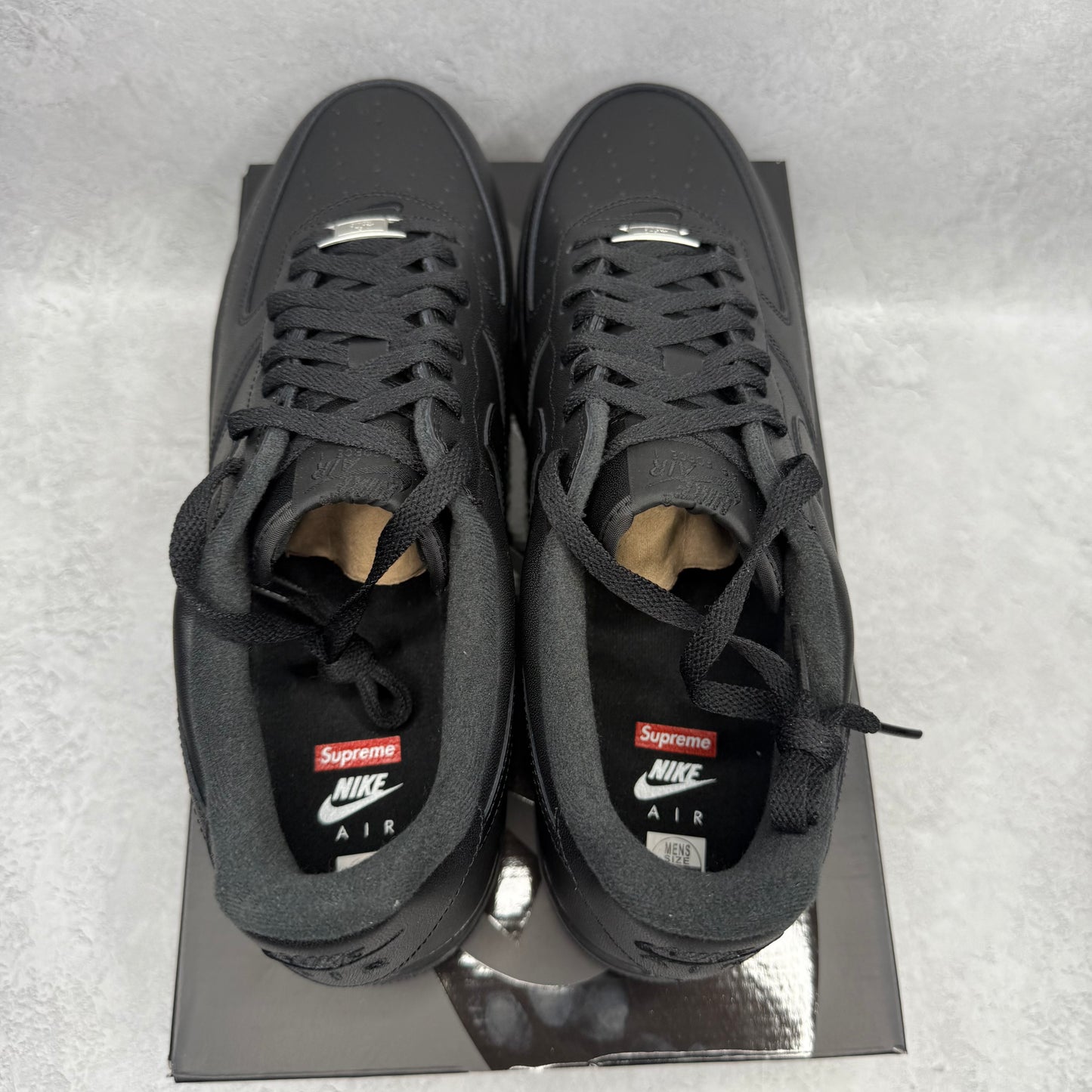 Nike Air Force 1 Low Supreme Black