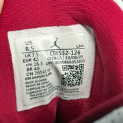 Jordan 3 Retro Cardinal Red *pre-owned* SIZE 8.5