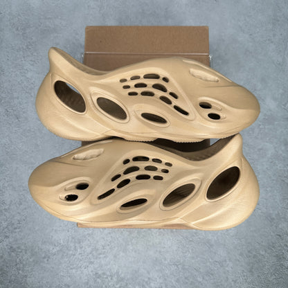 adidas Yeezy Foam RNNR Ochre VNDS *pre-owned* SIZE 12