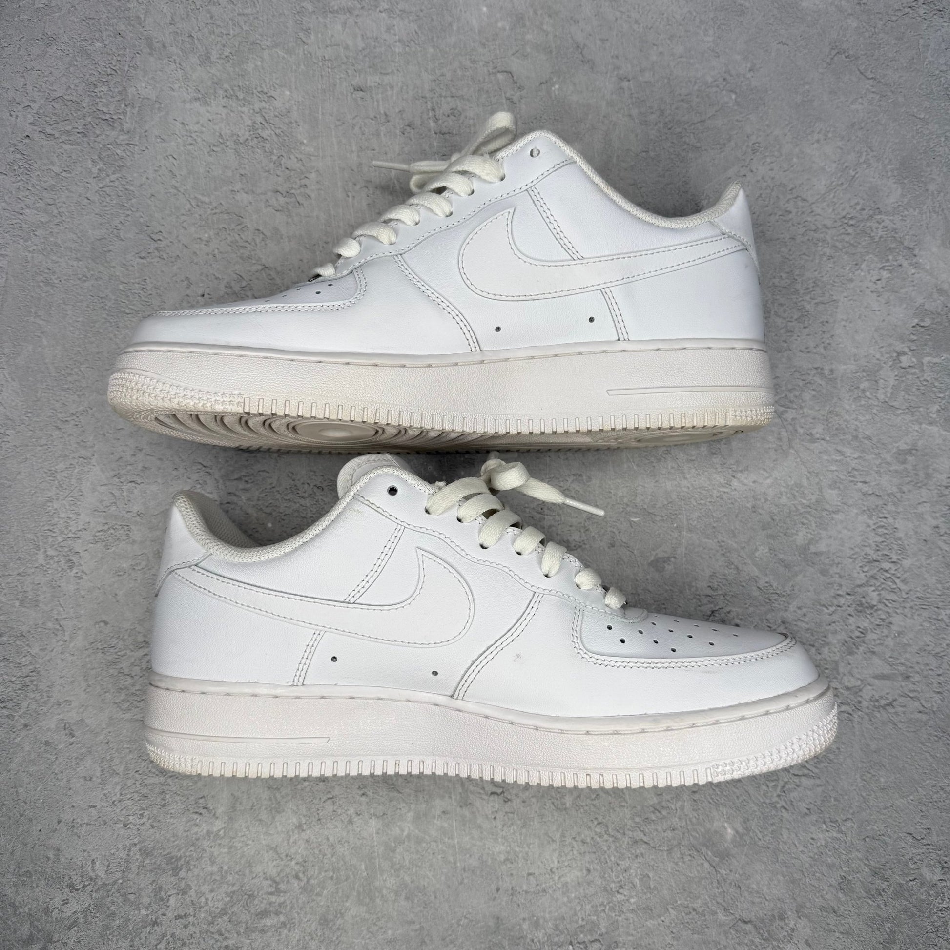 Nike Air Force 1 Low '07 White *pre - owned* SIZE 10.5 - Kicks Collective PA - Nike - 315122-111/CW2288-111 - Men's Shoes - 10.5M/12W - Pre - Owned - No Box