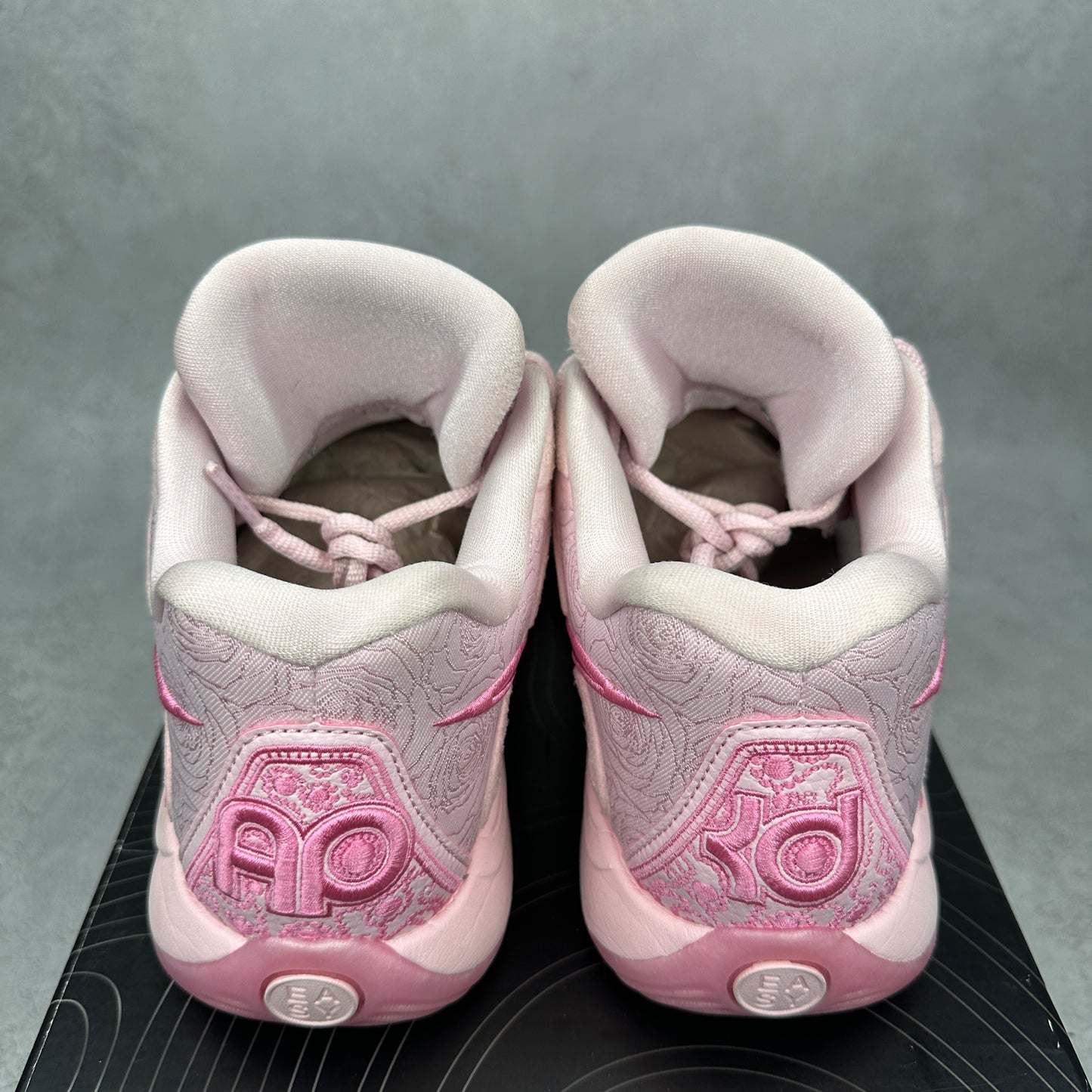 Nike KD 17 NRG Aunt Pearl *pre-owned* SIZE 8.5