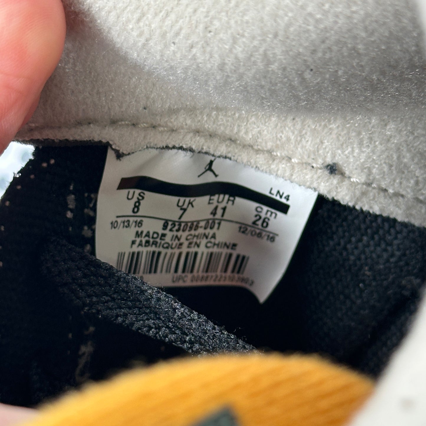 Jordan 3 Retro & Nike Air Max 1 atmos Pack *MISSING AIR MAX'S*