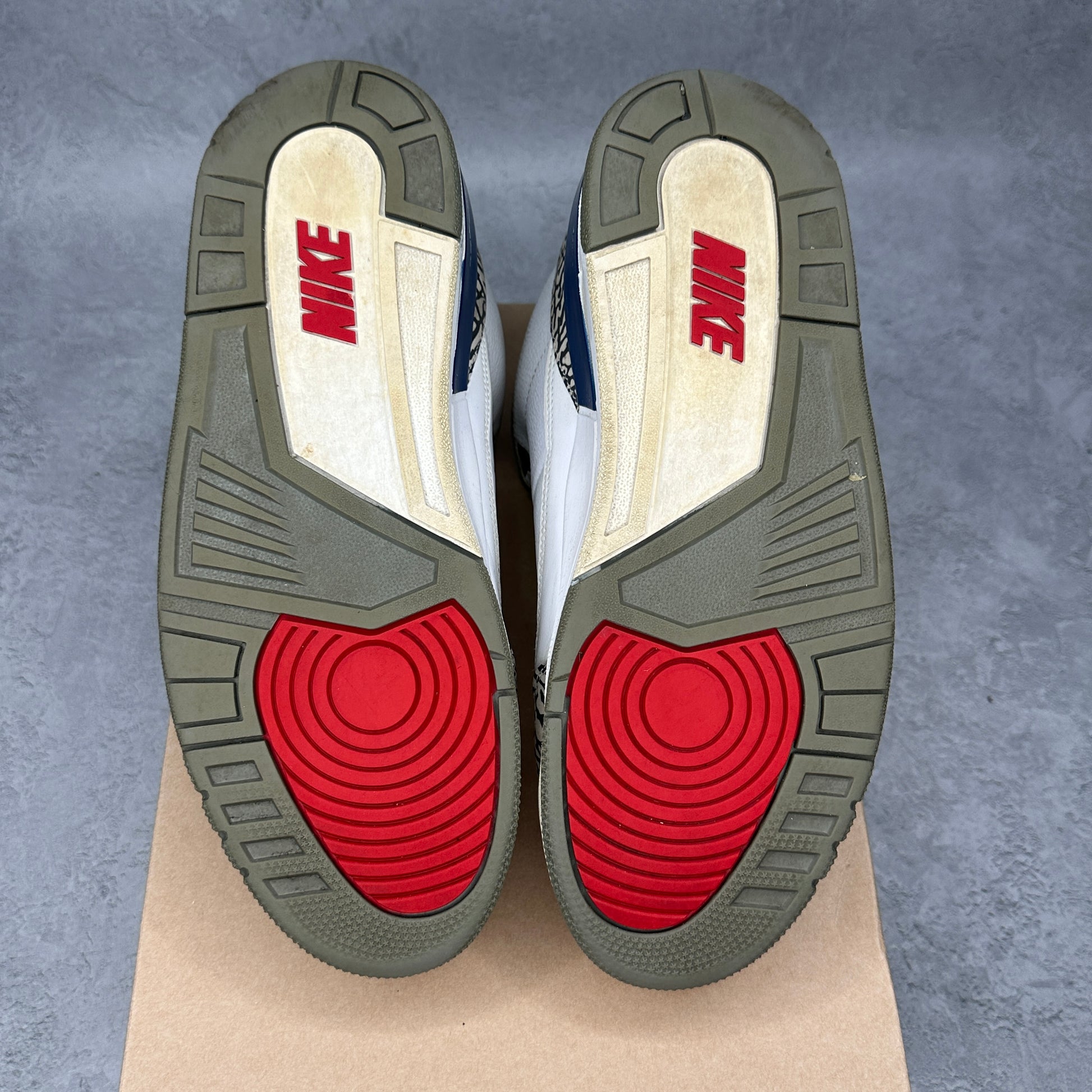 Jordan 3 Retro True Blue (2016) *pre-owned* SIZE 11