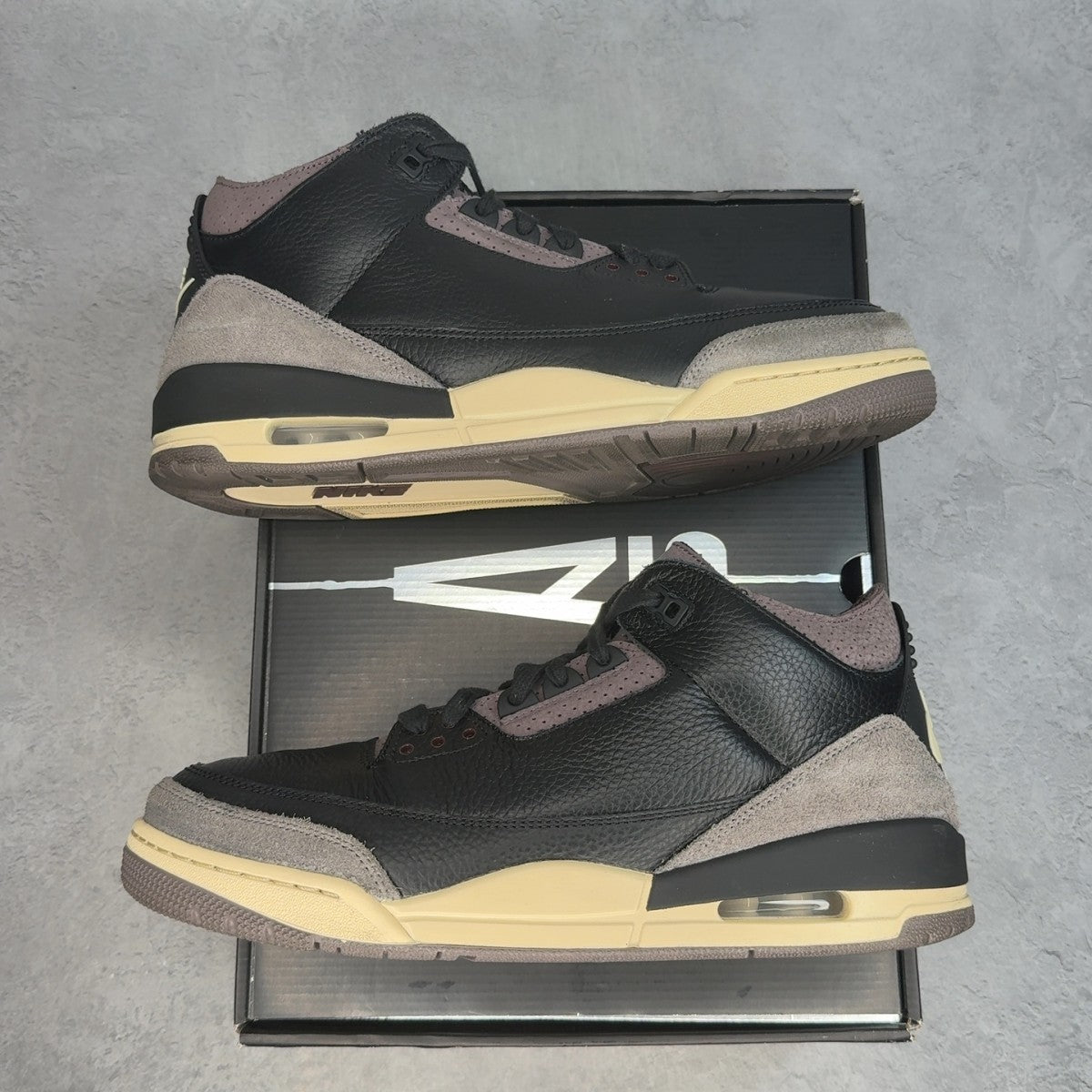Jordan 3 Retro OG SP A Ma Maniére While You Were Sleeping (Women's) 13W (Pre-Owned) - front