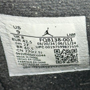 Jordan 4 Retro White Thunder *pre-owned* SIZE 9