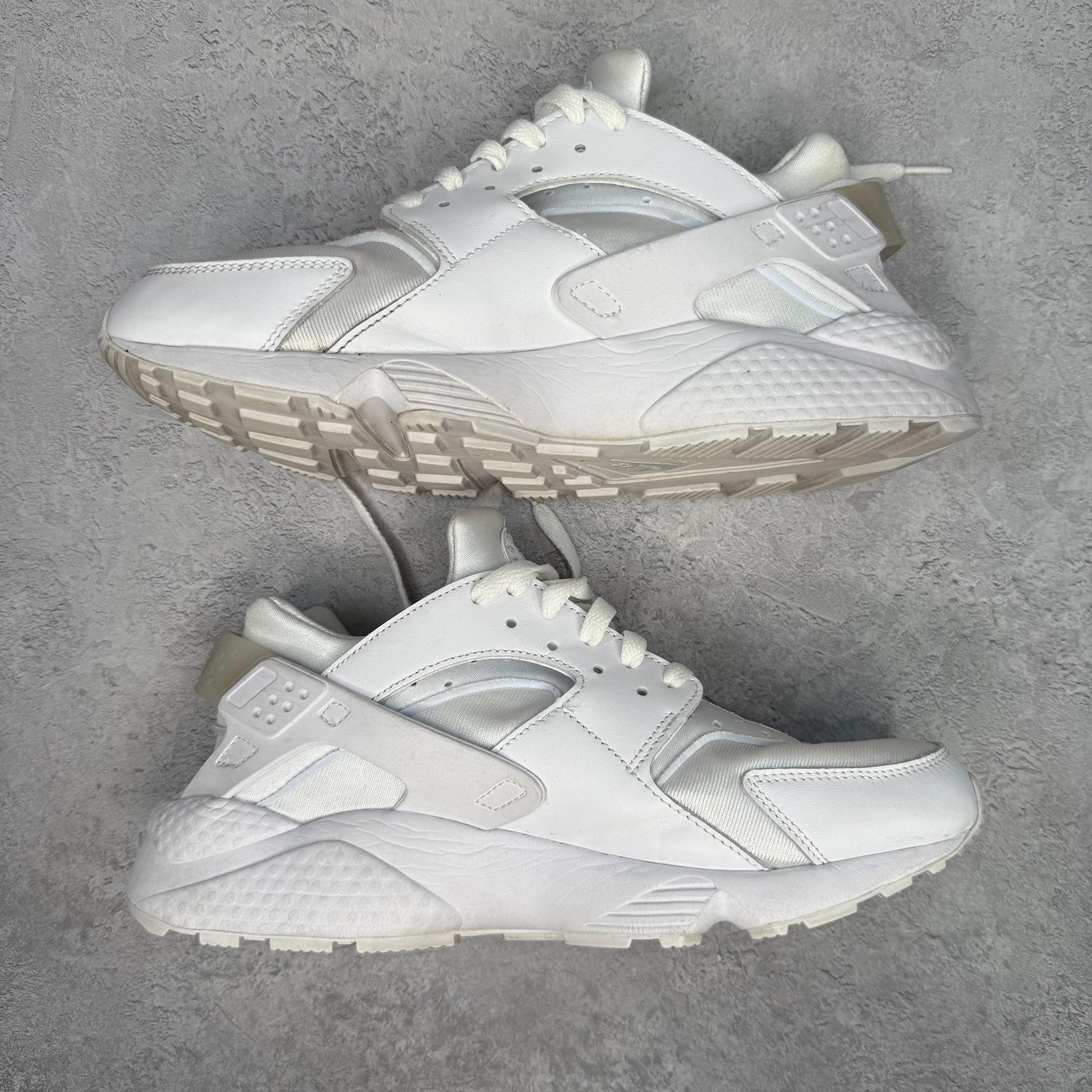 Nike Air Huarache White Pure Platinum (2021) *pre - owned* SIZE 12 - Kicks Collective PA - Nike - DD1068 - 102 - Men's Shoes - 12M/13.5W - Pre - Owned