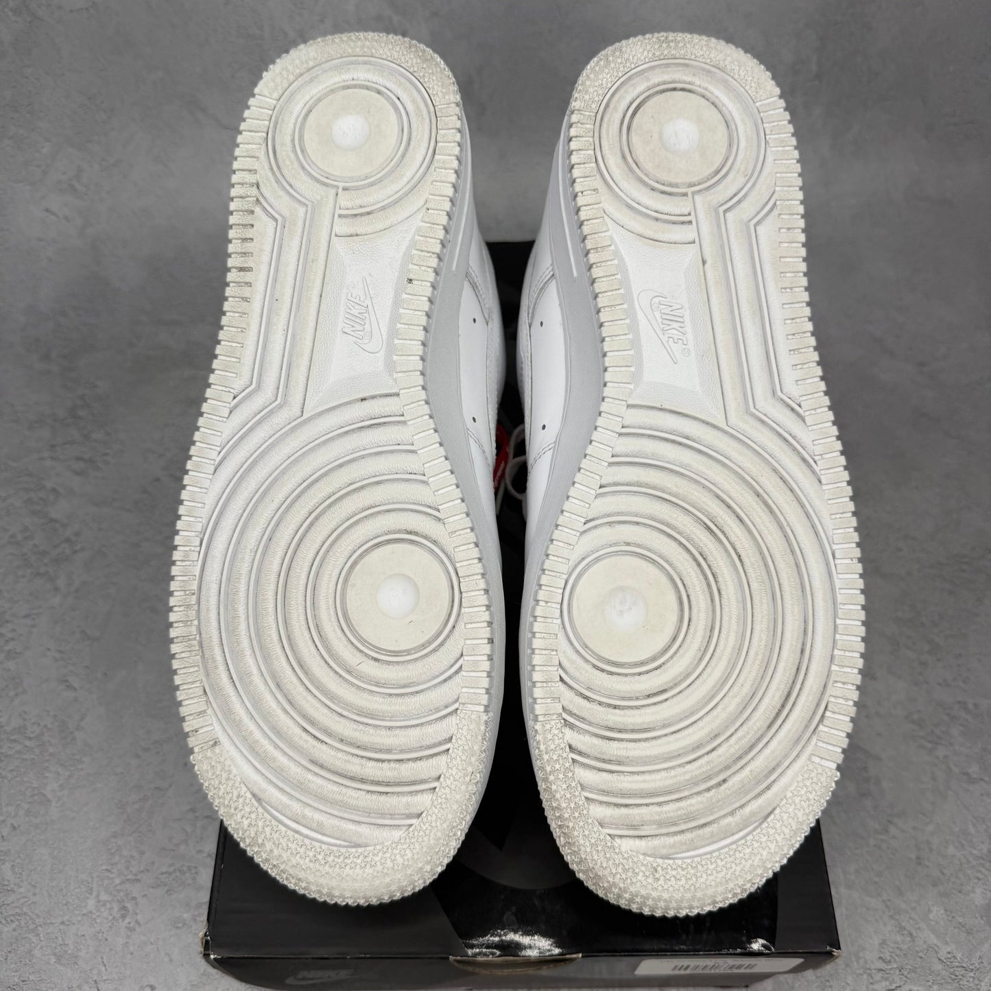 Nike Air Force 1 Low Supreme White *pre - owned* SIZE 8.5 - Kicks Collective PA - Nike - CU9225 - 100 - Men's Shoes - 8.5M/10W - Pre - Owned