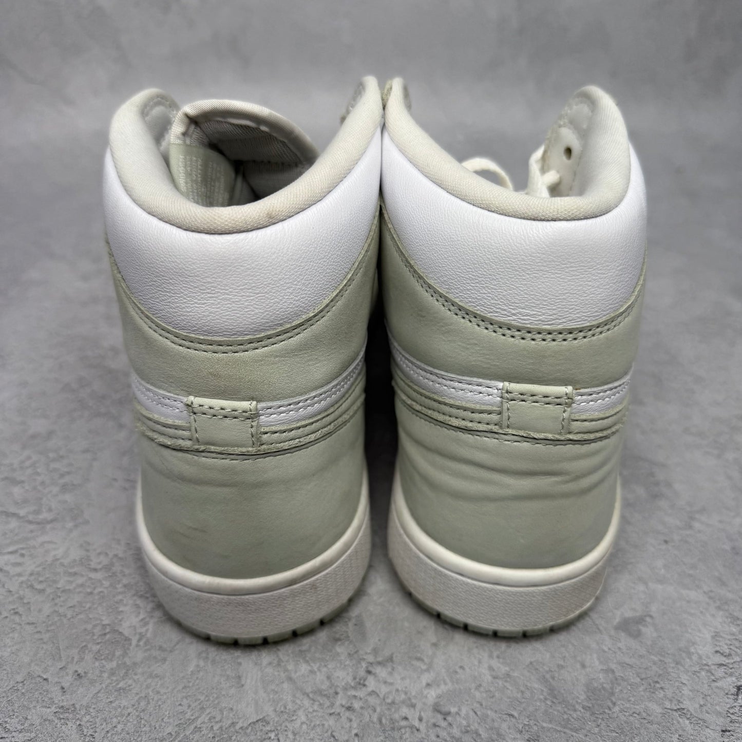 Jordan 1 Retro High OG Seafoam (Women's) *pre - owned* SIZE 10.5W - Kicks Collective PA - Jordan - CD0461 - 002 - Women's Shoes - 9M/10.5W - Pre - Owned