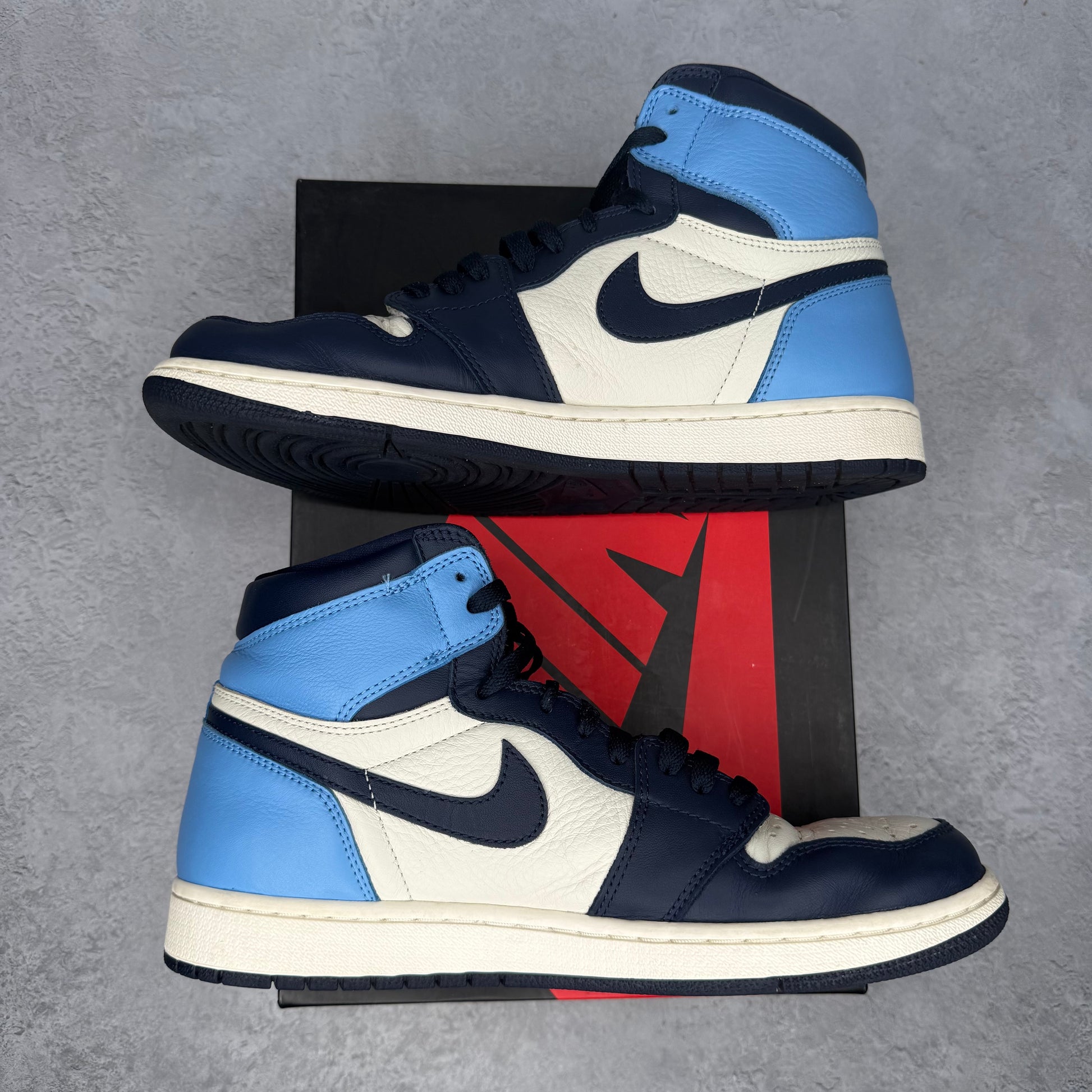 Jordan 1 Retro High Obsidian *pre-owned* SIZE 10